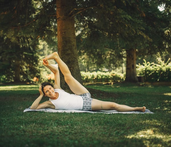 Joga - Anantasana (pozycja śpiącego Visznu)