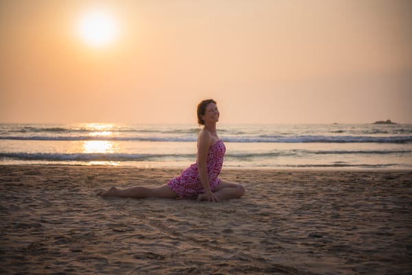 Joga na plaży (Sri Lanka)