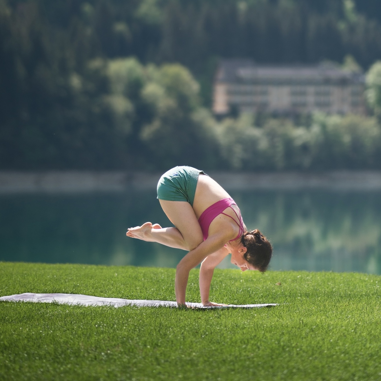 Joga nad jeziorem